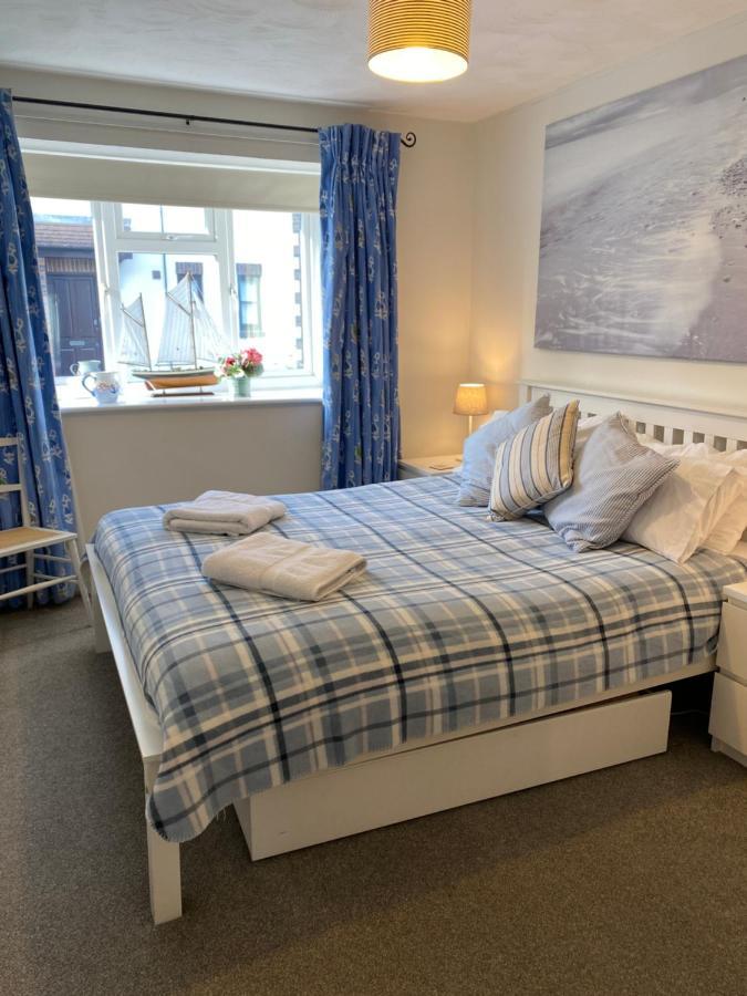 Trafalgar, Lovely Ground Floor Flat With Outside Patio Garden, Minutes Walk To Seafront 시뷰 외부 사진