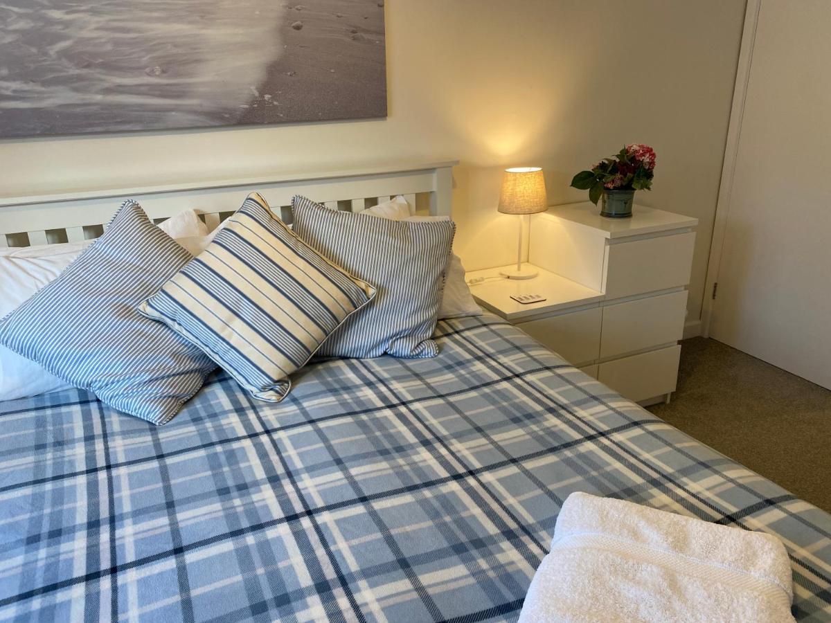 Trafalgar, Lovely Ground Floor Flat With Outside Patio Garden, Minutes Walk To Seafront 시뷰 외부 사진